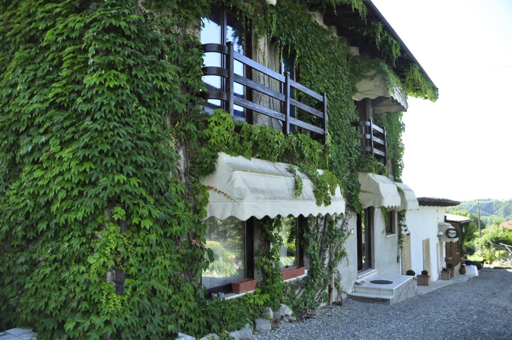Premiata Osteria Dei Fiori Bed and Breakfast Cortiglione Buitenkant foto
